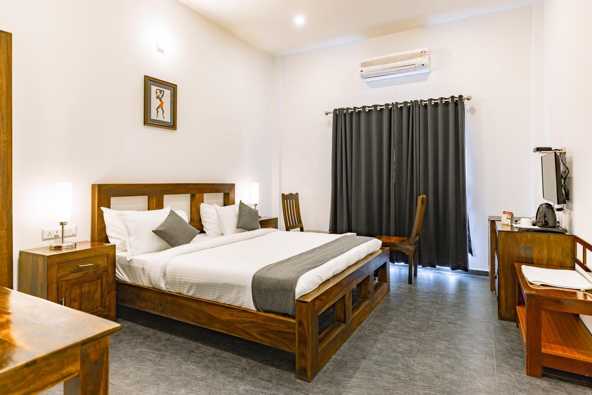 Hotel Narendra Central Muvattupuzha Exterior foto