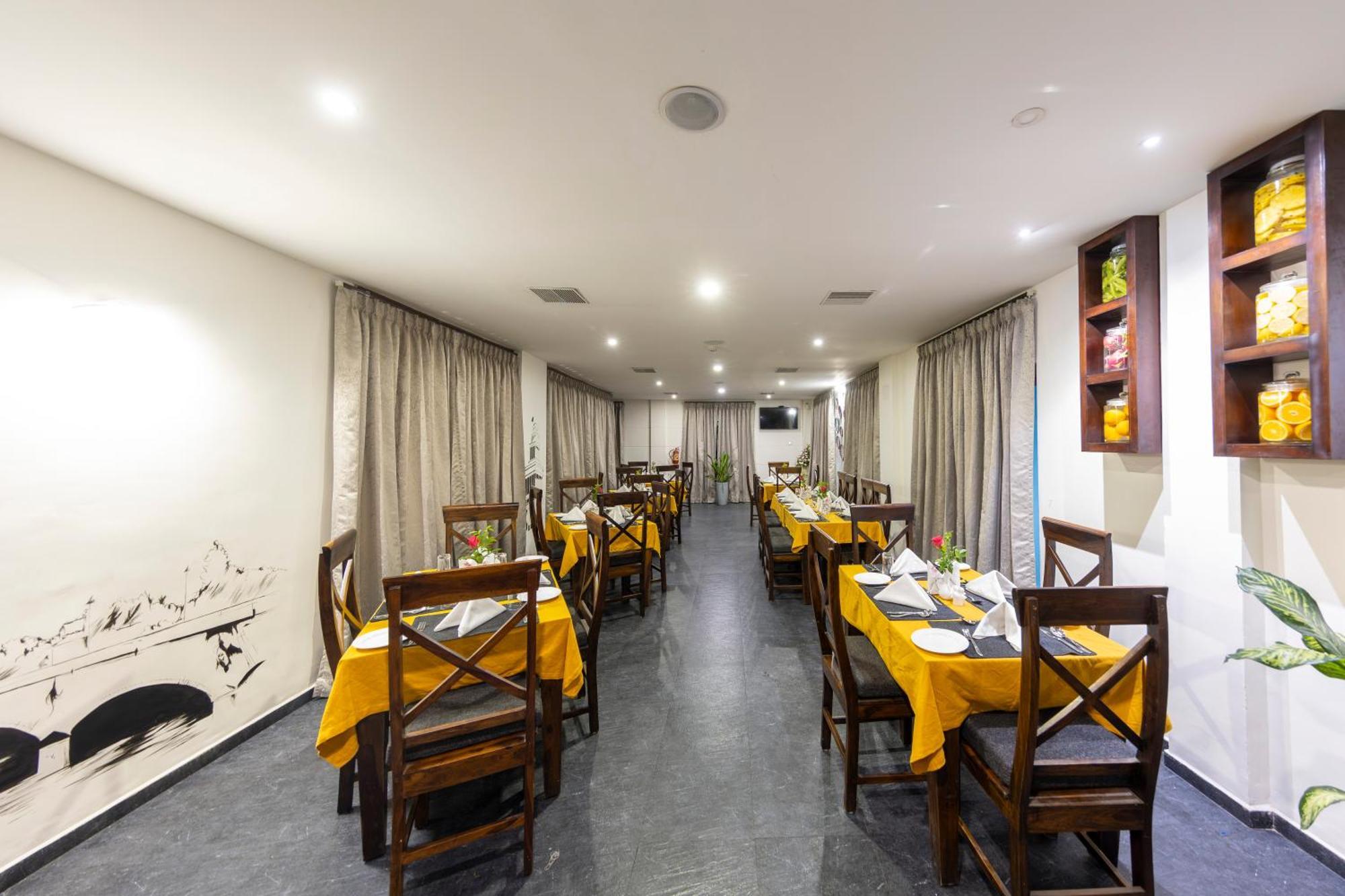 Hotel Narendra Central Muvattupuzha Exterior foto